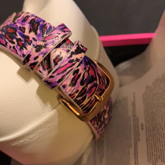 Betsey Johnson pink leopard watch - Picture 5 of 10